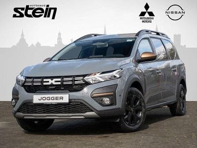 Neu Dacia Jogger Extreme 141 PS (103 kW) 2025 Grau Van / Kleinbus