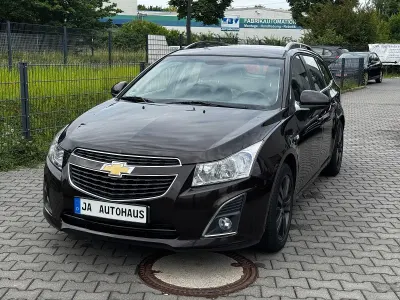 Gebraucht Chevrolet Cruze LTZ 163 PS (119 kW) 2013 Braun Kombi