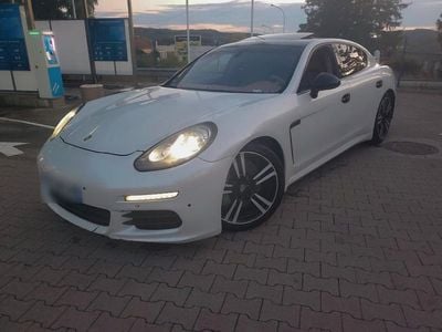 Gebraucht Porsche Panamera 250 PS (183 kW) 2013 Weiß Kleinwagen