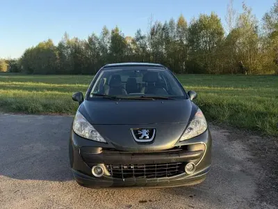 Gebraucht Peugeot 207 Filou 95 PS (69 kW) 2007 Limousine