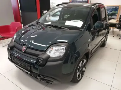 Nuova Fiat Panda Cross Cross 69 CV (50 kW) 2025 Verde Utilitaria