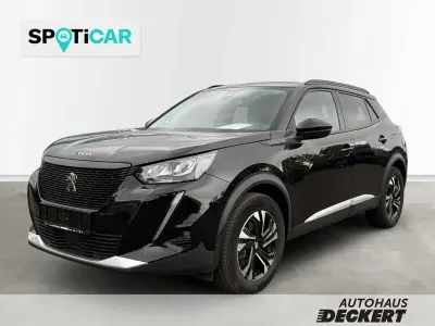 Käytetty Peugeot e-2008 Allure 100 kW (136 HP) 2022 Musta Katumaasturi