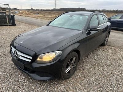 Schwarz Gebraucht 2014 Mercedes C200 Kombi | 6.000 € (Etwas zu teuer)