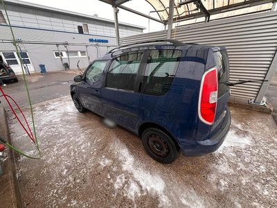 Gebraucht Skoda Roomster 70 PS (51 kW) 2009 Blau Van / Kleinbus