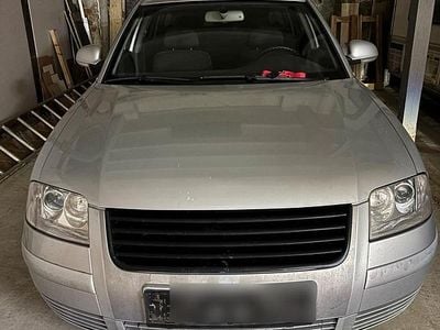 Gebraucht VW Passat 131 PS (96 kW) 2004 Silber Kombi