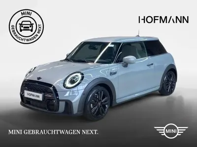 Gebraucht Mini John Cooper Works 102 PS (75 kW) 2022 Moonwalk grey metallic Kleinwagen