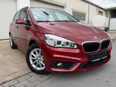 Gebraucht BMW 218 Active Tourer Sport Line 150 PS (110 kW) 2015 Rot Van / Kleinbus