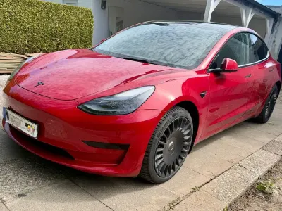 Brugt Tesla Model 3 208 kW (283 HK) 2022 Rød Sedan