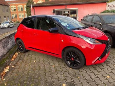 Rot Gebraucht 2018 Toyota Aygo Kleinwagen | 6.700 € (Fairer Preis)