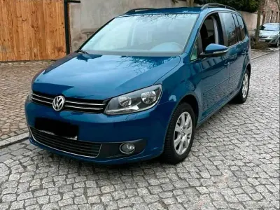 Gebraucht VW Touran 140 PS (102 kW) 2011 Blau Van / Kleinbus