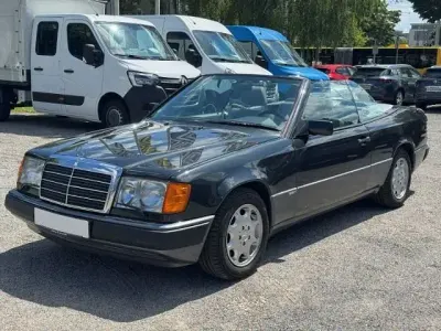 Gebraucht Mercedes 300 220 PS (161 kW) 1993 Schwarz Cabrio