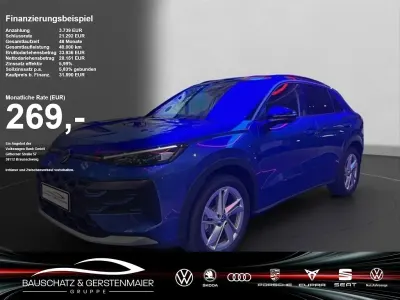 Gebraucht VW T-Roc Life 150 PS (110 kW) 2026 Celestial blue SUV
