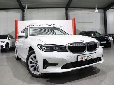 Gebraucht BMW 330e Advantage 292 PS (214 kW) 2022 Weiß Kombi