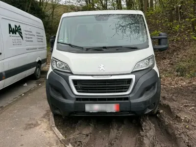 Gebraucht Peugeot Boxer 163 PS (119 kW) 2019 Weiß Van