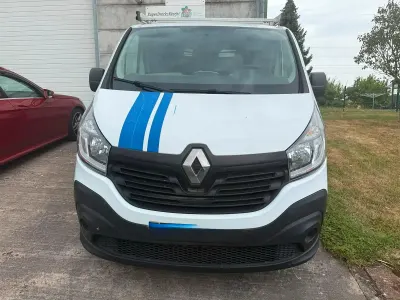 Gebraucht Renault Trafic 110 PS (80 kW) 2018 Weiß Van / Kleinbus