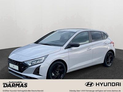 Neu Hyundai i20 Blackline 90 PS (66 kW) 2026 Grau Kleinwagen