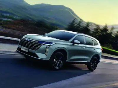 Neu Haval H6 Lux 150 PS (110 kW) 2026 Grau SUV