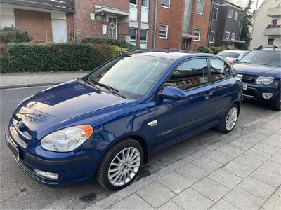 Gebraucht Hyundai Accent 97 PS (71 kW) 2007 Blau Kleinwagen