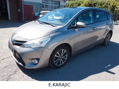 Second-hand Toyota Verso 111 CP (81 kW) 2015 Maro Monovolum