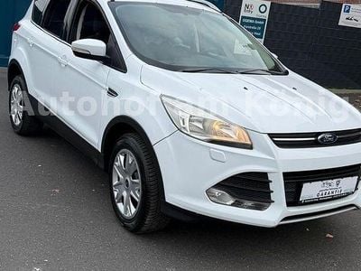 Gebraucht Ford Kuga Trend 150 PS (110 kW) 2013 Weiß SUV