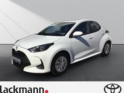 Weiss Gebraucht 2023 Toyota Yaris Comfort Kleinwagen | 13.490 € (Guter Preis)