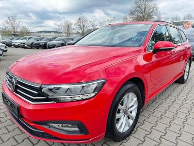 Gebraucht VW Passat Business 122 PS (89 kW) 2023 Rot Kombi