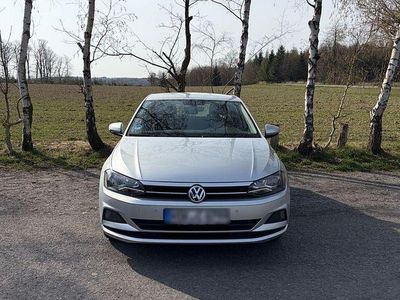 Gebraucht VW Polo Trendline 75 PS (55 kW) 2018 Silber Kleinwagen