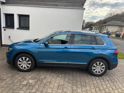 Gebraucht VW Tiguan Sound 150 PS (110 kW) 2018 Blau SUV