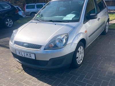 Gebraucht Ford Fiesta 80 PS (58 kW) 2006 Silber Kleinwagen