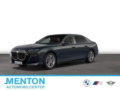Gebraucht BMW 740 M Sport 299 PS (219 kW) 2025 Grau Limousine