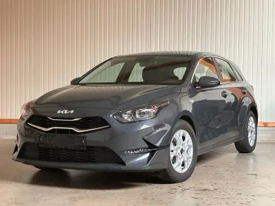 Gebraucht Kia Ceed 160 PS (117 kW) 2022 Grau Kleinwagen