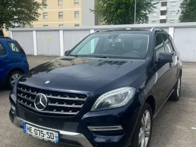 Gebraucht Mercedes ML250 204 PS (150 kW) 2013 Blau SUV