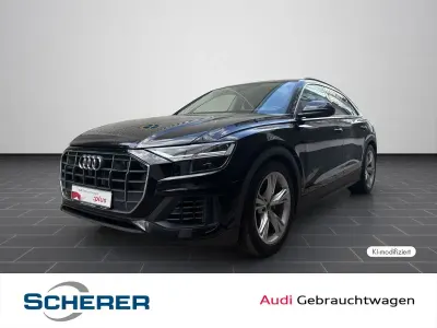 Gebraucht Audi Q8 Basis 340 PS (250 kW) 2023 Mythosschwarz metallic (metallic) SUV