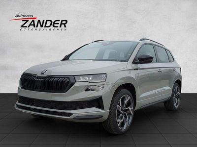 Stahlgrau Neu 2025 Skoda Karoq SportLine SUV | 39.800 € (Fairer Preis)
