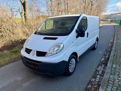 Gebraucht Renault Trafic 90 PS (66 kW) 2012 Weiß Van / Kleinbus