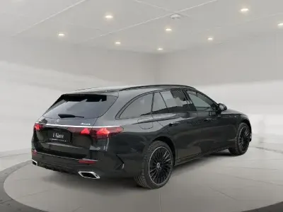 Gebraucht Mercedes E450 AMG line 367 PS (269 kW) 2023 Graphitgrau Kombi