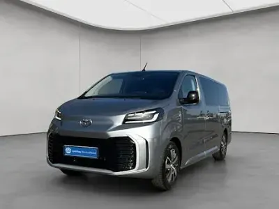 Usata Toyota Proace Verso Lounge 177 CV (130 kW) 2025 Argento Station wagon
