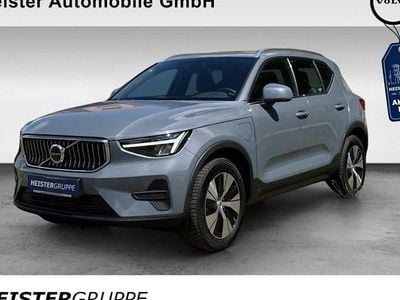 Grau Gebraucht 2022 Volvo XC40 Core SUV | 32.890 € (Guter Preis)