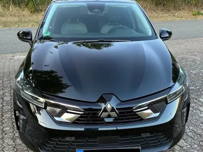 Gebraucht Mitsubishi Colt Plus 67 PS (49 kW) 2024 Schwarz Kleinwagen