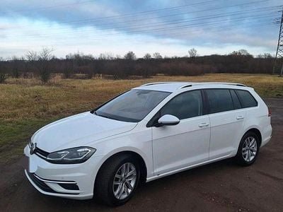 Gebraucht VW Golf VII Highline 150 PS (110 kW) 2018 Weiß Kombi