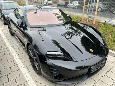 Gebraucht Porsche Taycan GTS 439 kW (598 PS) 2022 Schwarz Limousine