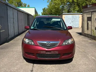 Usata Mazda 2 80 CV (58 kW) 2006 Rosso Utilitaria