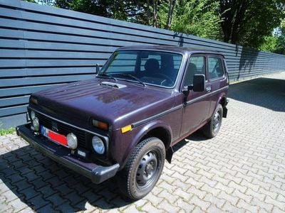 Gebraucht Lada niva 82 PS (60 kW) 2009 Violett SUV