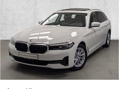 Gebraucht BMW 520 Sport Line 197 PS (144 kW) 2023 Weiß Kombi