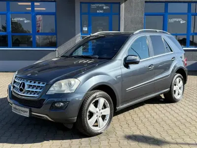 Gebraucht Mercedes ML300 190 PS (139 kW) 2010 Tenoritgrau  metalliclack SUV