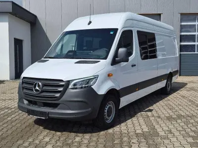 Gebraucht Mercedes Sprinter 170 PS (125 kW) 2025 Weiß Van