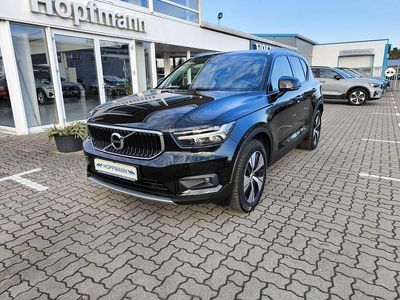 Gebraucht Volvo XC40 Momentum 163 PS (119 kW) 2021 Onyx black / metallic SUV