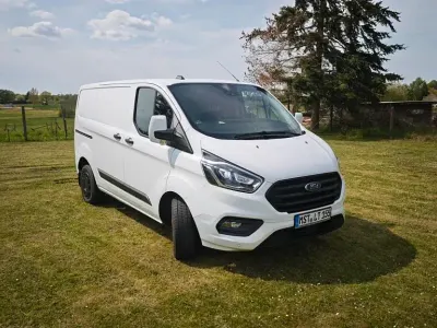 Używany Ford Transit Custom 170 KM (125 kW) 2021 Biały Minivan