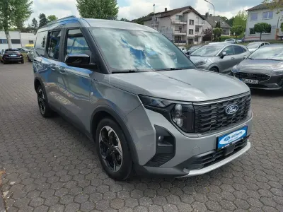 Gebraucht Ford Tourneo Courier Active 125 PS (91 kW) 2025 Silber Van / Kleinbus