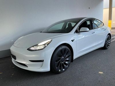 Second-hand Tesla Model 3 377 kW (513 CP) 2024 Alb Berlinǎ